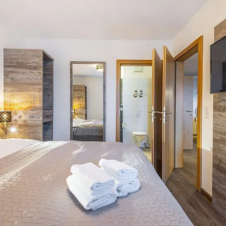 Haus Bergblick By Alpentravel Appartement